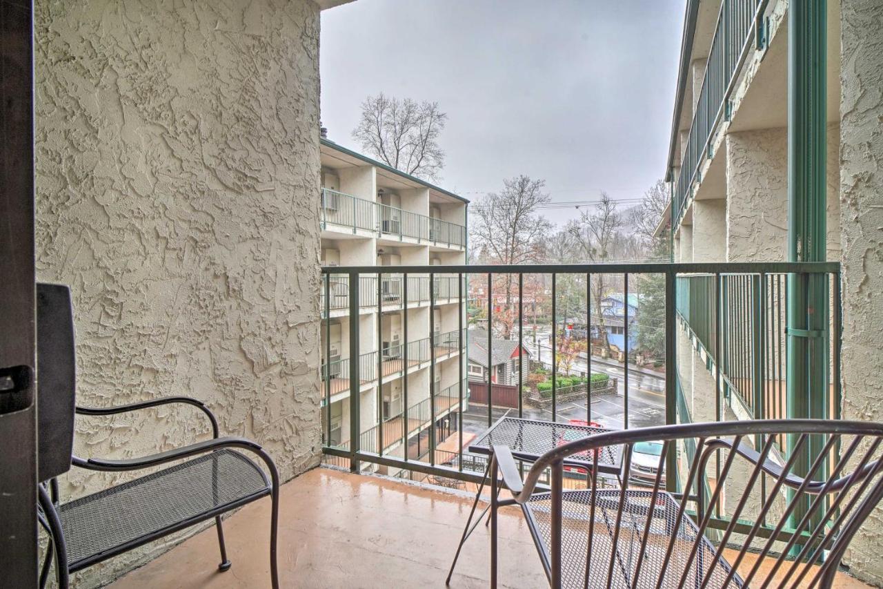 Cozy Downtown Gatlinburg Condo With Pool Access Exterior photo